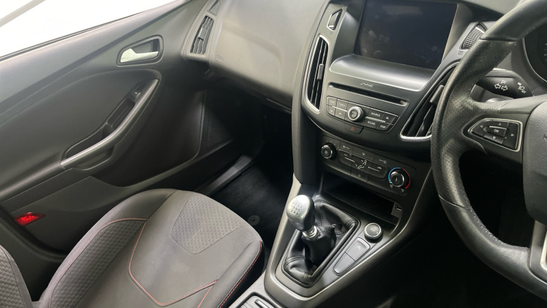 Ford Focus 1.5 TDCi 120 ST-Line 5dr Diesel Hatchback